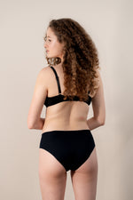 Culotte menstruelle invisible Selene - Vignette | VELUNA